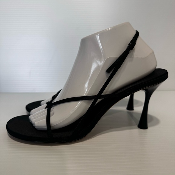 Studio Amelia Black Silk Sling Back Heels Size 40 - Picture 4 of 12